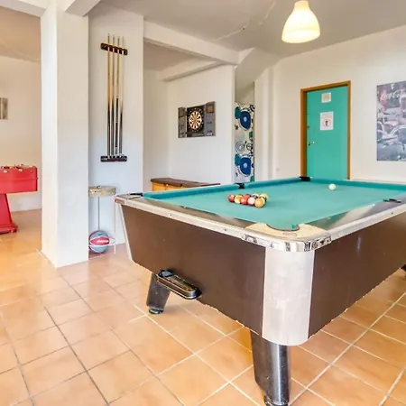 Villa Costacabana - *